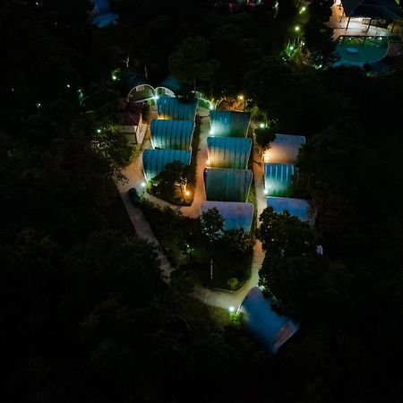 Mookanana Jungle Resort And Spa Hassan Ngoại thất bức ảnh