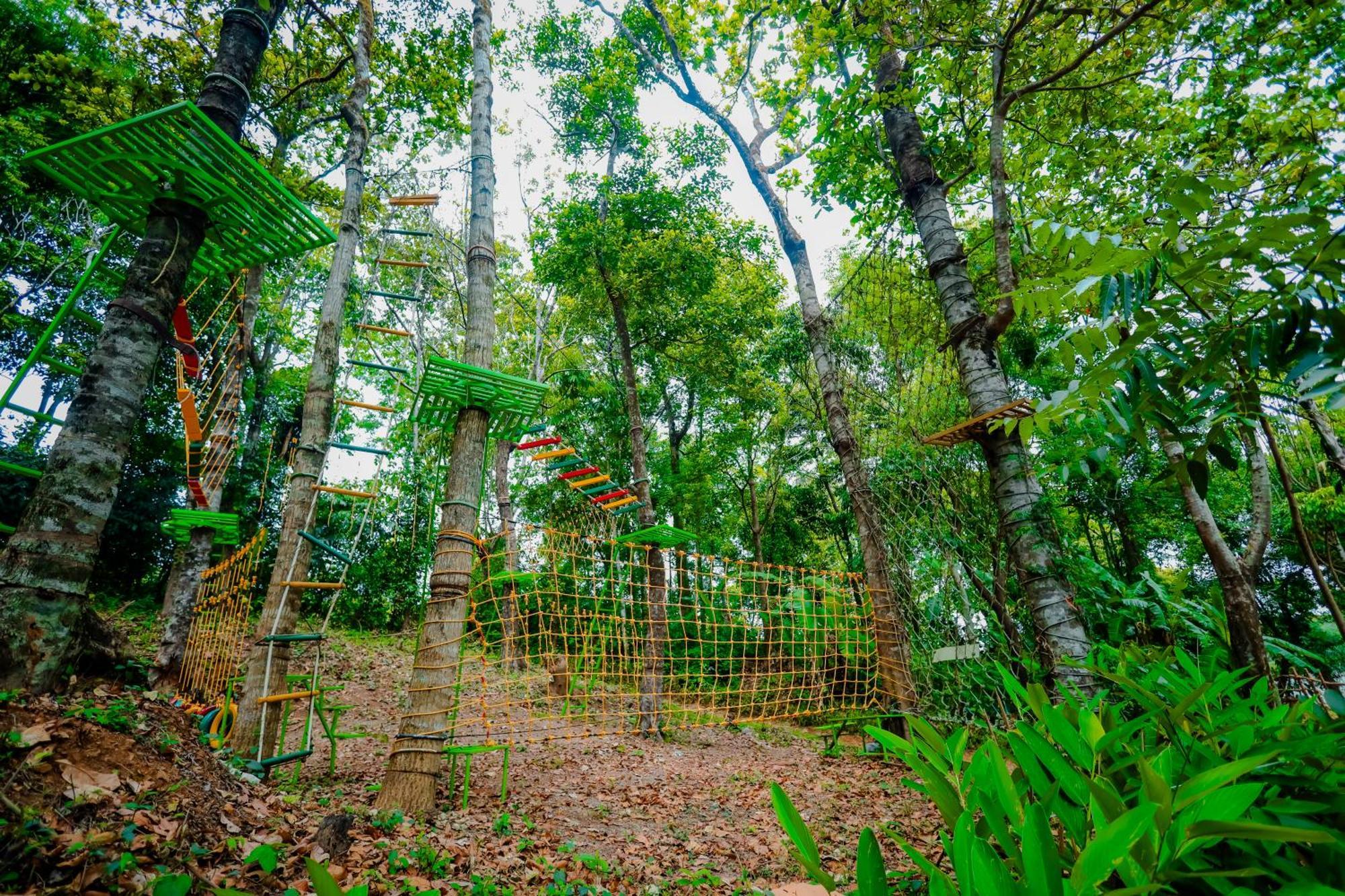 Mookanana Jungle Resort And Spa Hassan Ngoại thất bức ảnh