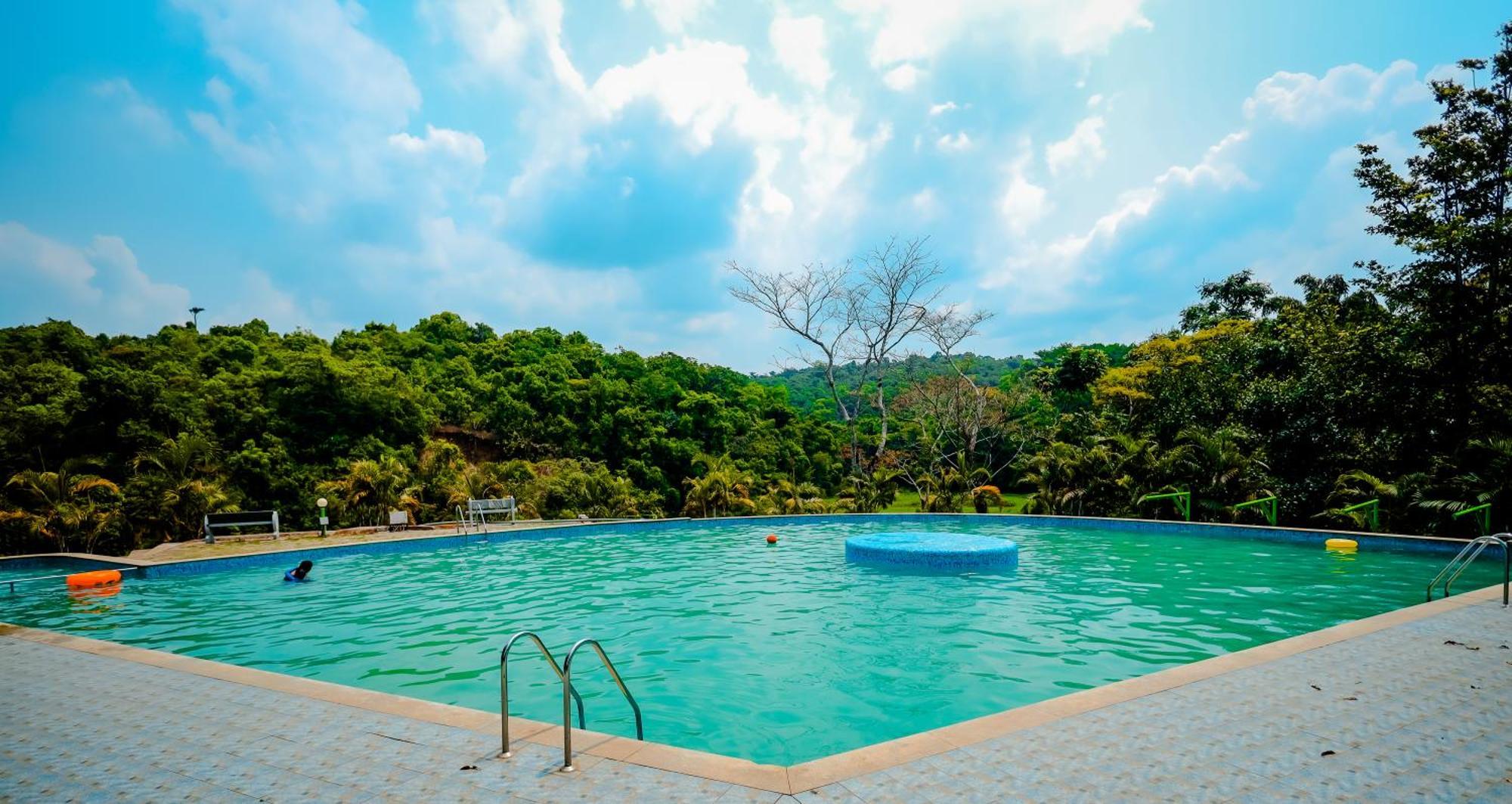 Mookanana Jungle Resort And Spa Hassan Ngoại thất bức ảnh